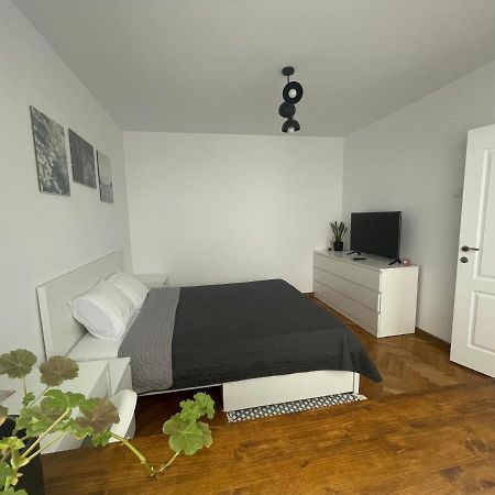 Apartament De Lux Semicentral Iasi Exterior photo